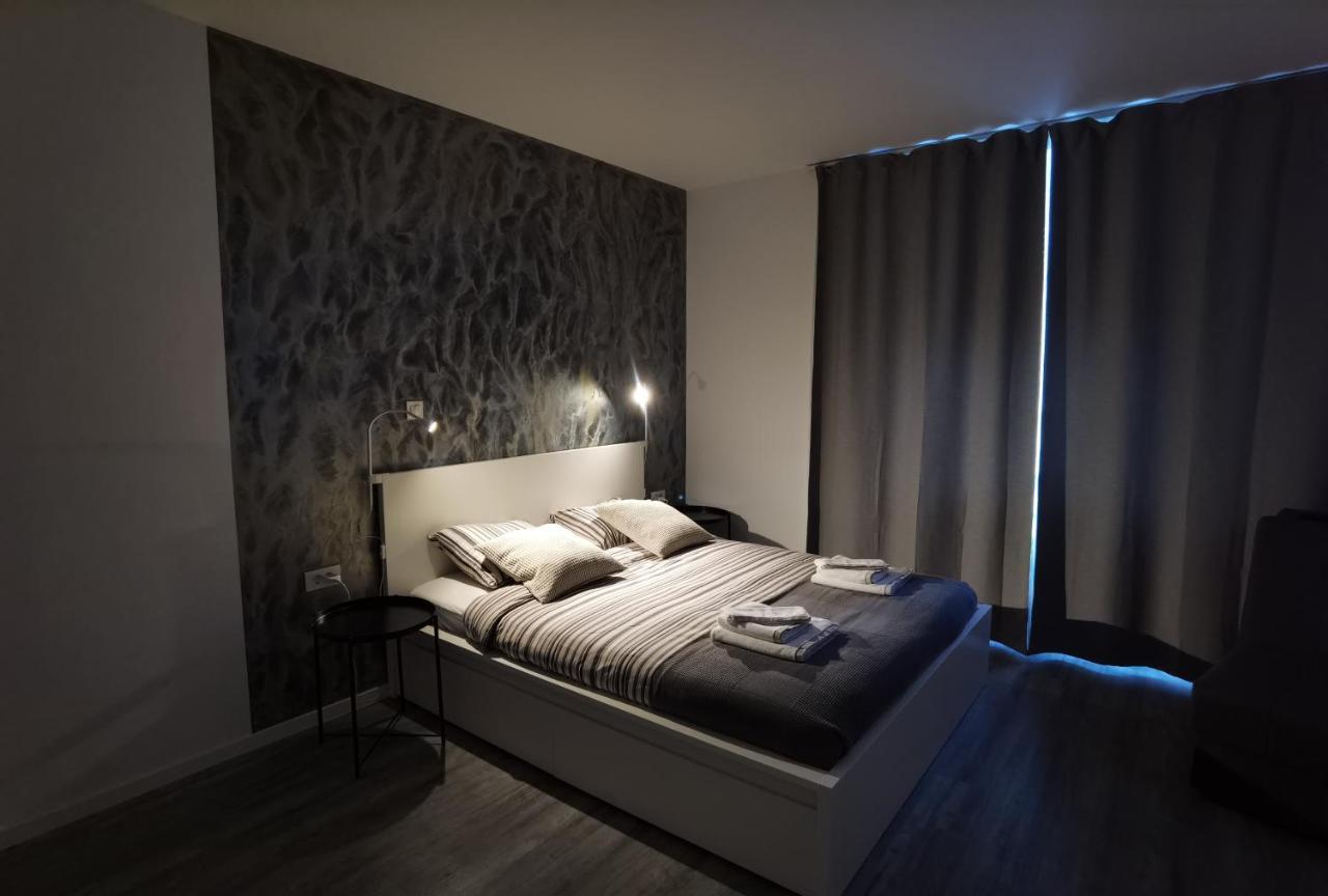 Apartmani Karlo Загреб Екстер'єр фото