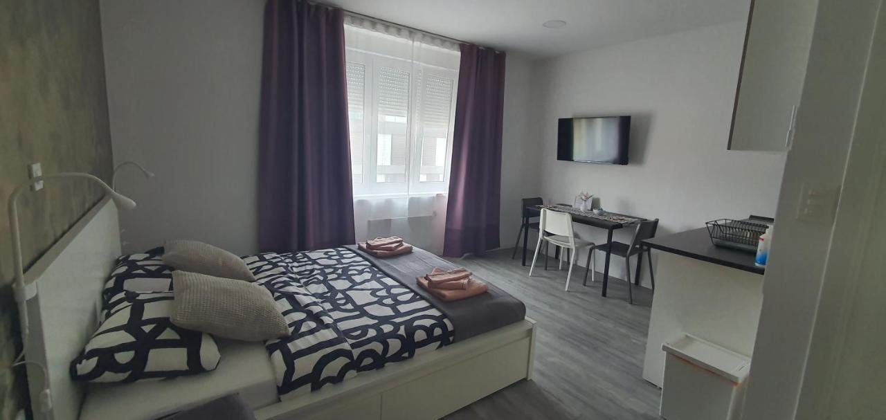 Apartmani Karlo Загреб Екстер'єр фото