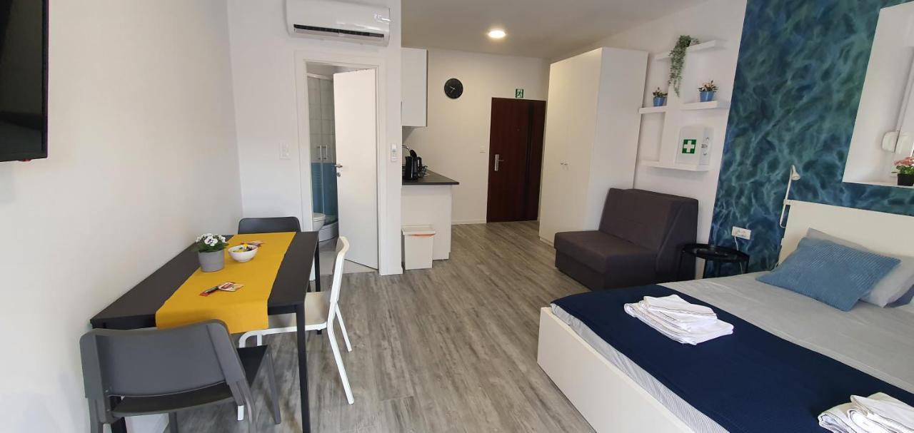 Apartmani Karlo Загреб Екстер'єр фото