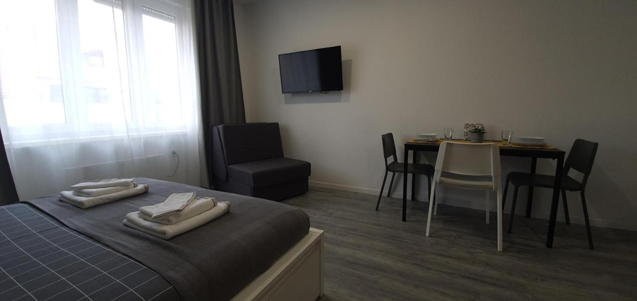 Apartmani Karlo Загреб Екстер'єр фото