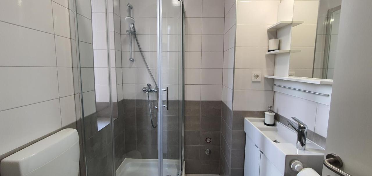 Apartmani Karlo Загреб Екстер'єр фото