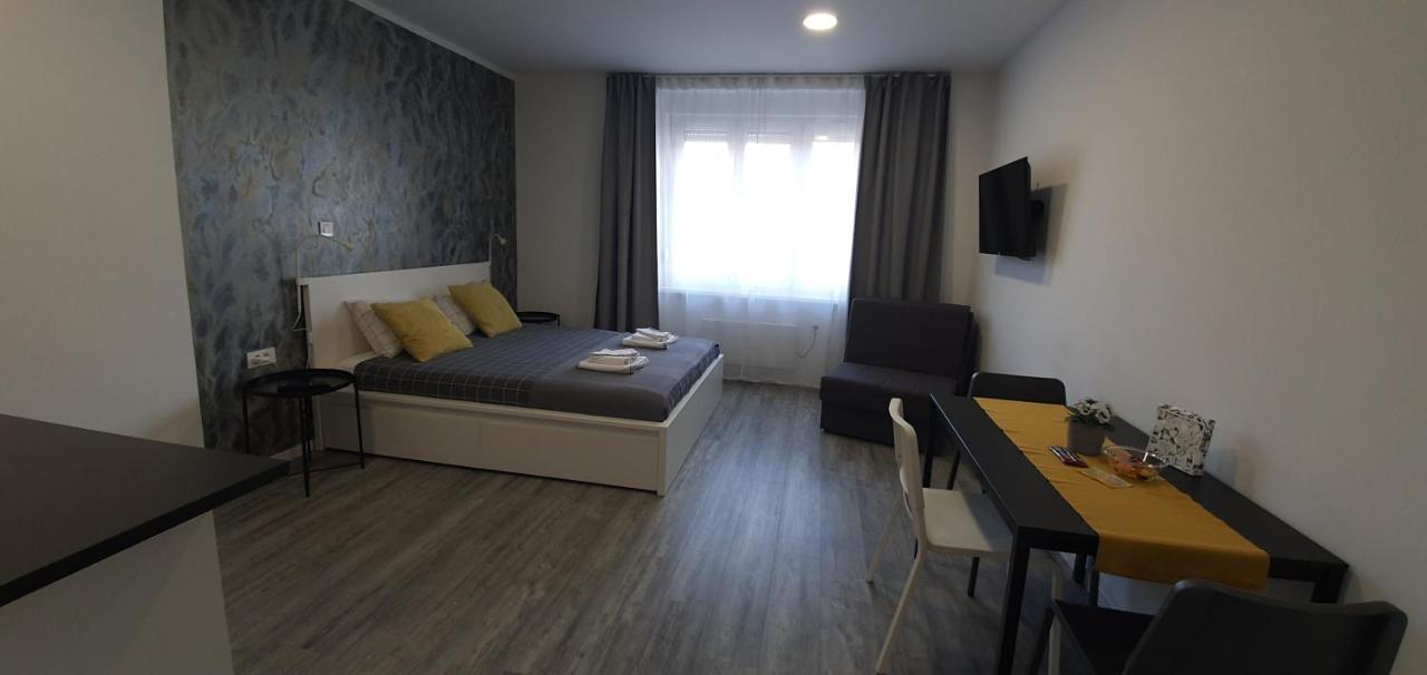 Apartmani Karlo Загреб Екстер'єр фото