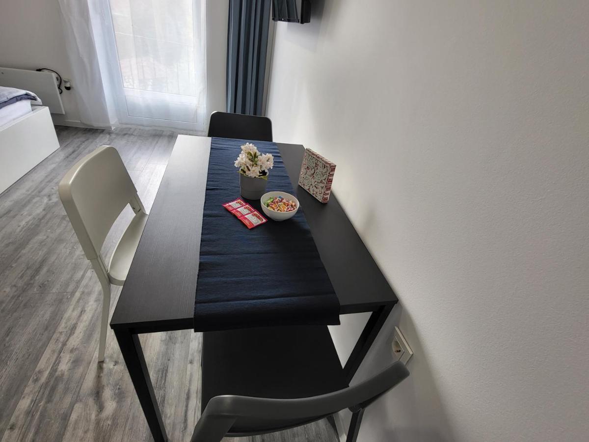 Apartmani Karlo Загреб Екстер'єр фото