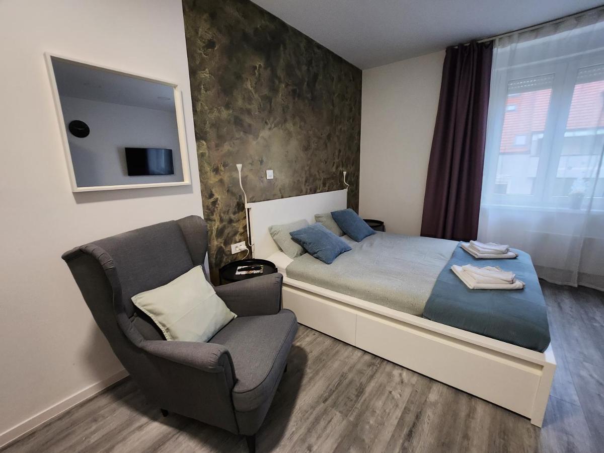 Apartmani Karlo Загреб Екстер'єр фото